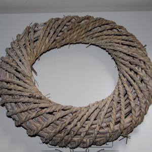  věnec z proutí a provázku na aranžování 30cm