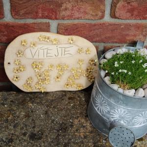 cedule na vrátka "vítejte"