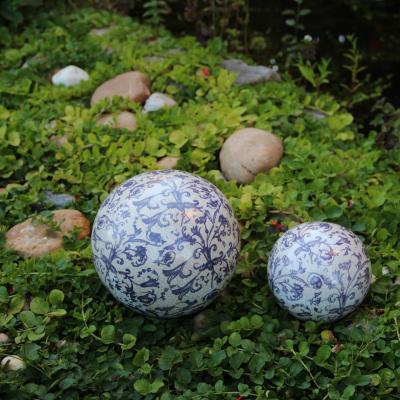 keramická koule koule modro-bílá patina/ malá
