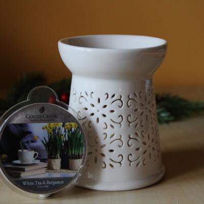 aromalampa  bílá děrovaná